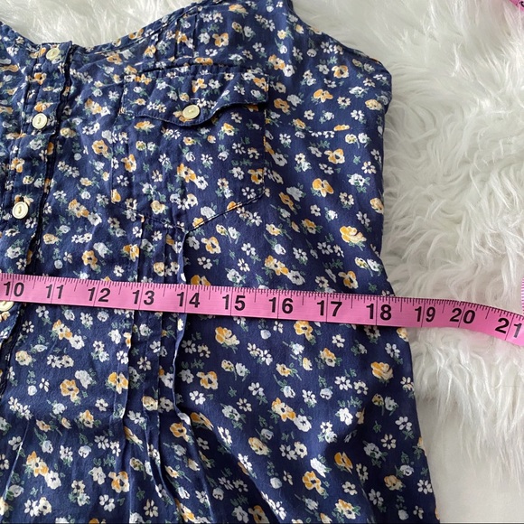 Floral • Button Down Crop Top • FIRM PRICE - Picture 5 of 7